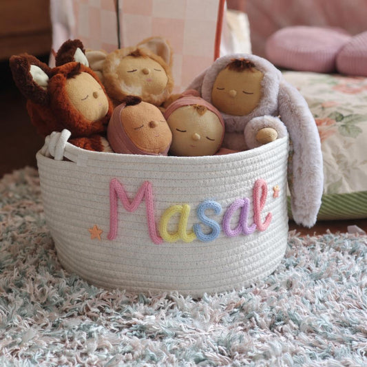 Kişileştirilmiş örgü sepet